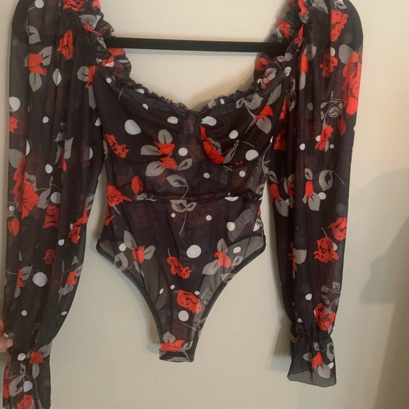 Mesh long sleeve floral body suit - Picture 2 of 4